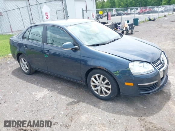 2010 Volkswagen Jetta Limited Edition с VIN 3VWAZ7AJ3AM114399, выставлен на аукционе IAAI как лот 42347963 с пробегом 130 800 миль миль и . История ставок и продаж доступна на DreamBid. Изображение 1.
