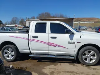 2014 Ram 1500 Express z VIN 1C6RR7FT3ES192539, wystawiony jako IAAI lot #41760162 z przebiegiem 107 098 mil mil oraz . Historia ofert i sprzedaży dostępna na DreamBid. Obrazek 13.