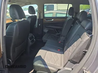 2024 Volkswagen Atlas SE с VIN 1V2HR2CAXRC566069, выставлен на аукционе IAAI как лот 42852810 с пробегом 20 626 миль миль и . История ставок и продаж доступна на DreamBid. Изображение 13.