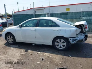 2009 Toyota Camry z VIN 4T1BE46K49U920421, wystawiony jako IAAI lot #42388433 z przebiegiem 132 339 mil mil oraz . Historia ofert i sprzedaży dostępna na DreamBid. Obrazek 14.