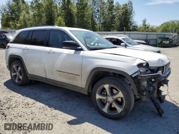 2024 Jeep Grand Cherokee with VIN 1C4RJYB64RC681828, listed as a Copart auction lot 59544685 with 24,883 mi miles and Salvage title. Bid and sale history available at DreamBid. Image 4.