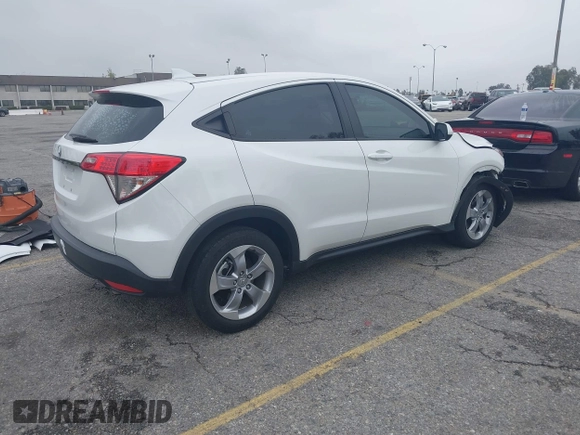 2021 Honda HR-V LX with VIN 3CZRU5H30MM722234, listed as a IAAI auction lot 41885832 with 45,005 mi miles. Bid and sale history available at carsss.com. Image 4.