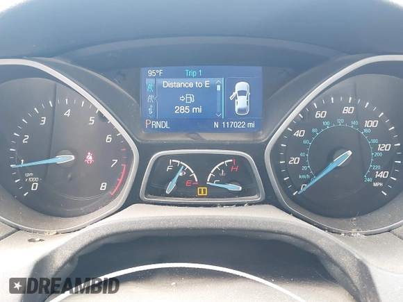 2014 Ford Focus SE z VIN 1FADP3K27EL260436, wystawiony jako IAAI lot #42328945 z przebiegiem 117 022 mil mil oraz . Historia ofert i sprzedaży dostępna na DreamBid. Obrazek 7.
