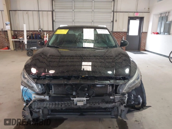 2019 Nissan Altima 2.5 SR with VIN 1N4BL4CV4KC164888, listed as a IAAI auction lot 41712623 with 92,949 mi miles. Bid and sale history available at carsss.com. Image 12.