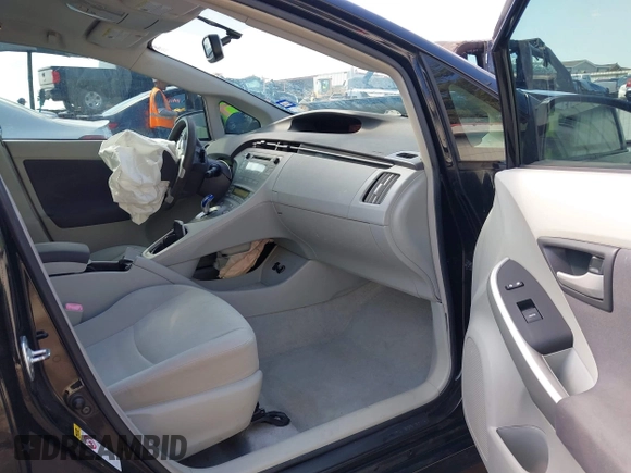 2011 Toyota Prius I with VIN JTDKN3DU5B0294247, listed as a IAAI auction lot 40360762 with 191,079 mi miles. Bid and sale history available at carsss.com. Image 5.