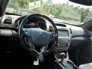 2015 Kia Sorento SX с VIN 5XYKW4A75FG632960, выставлен на аукционе Copart как лот 58350165 с пробегом 190 977 миль миль и Чистый • Clean title. История ставок и продаж доступна на DreamBid. Изображение 8.