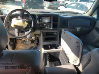 2005 Chevrolet Suburban LT z VIN 3GNFK16Z15G161144, wystawiony jako Copart lot #43134015 z przebiegiem Nie podano mil oraz Szkoda całkowita • Salvage title. Historia ofert i sprzedaży dostępna na DreamBid. Obrazek 8.