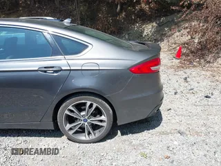 2019 Ford Fusion Titanium with VIN 3FA6P0D93KR124299, listed as a IAAI auction lot 40182478 with 73,408 mi miles. Bid and sale history available at carsss.com. Image 18.