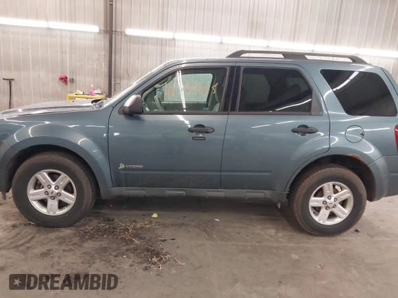 2011 Ford Escape Hybrid с VIN 1FMCU5K34BKC19603, выставлен на аукционе IAAI как лот 41895045 с пробегом 117 922 миль миль и . История ставок и продаж доступна на DreamBid. Изображение 15.