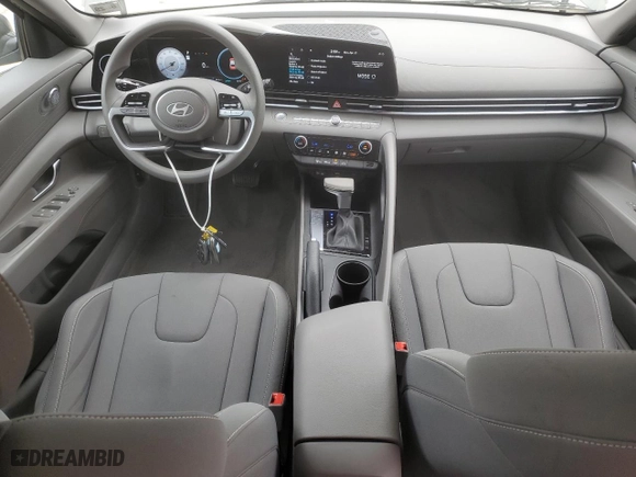 2024 Hyundai Elantra SEL with VIN KMHLM4DG7RU782198, listed as a Copart auction lot 53930335 with 3,218 mi miles and Salvage Title. Bid and sale history available at carsss.com. Image 8.