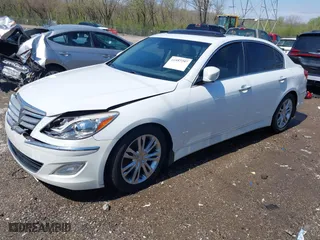 2013 Hyundai Genesis 3.8L with VIN KMHGC4DDXDU238054, listed as a IAAI auction lot 41957297 with 195,383 mi miles. Bid and sale history available at carsss.com. Image 17.