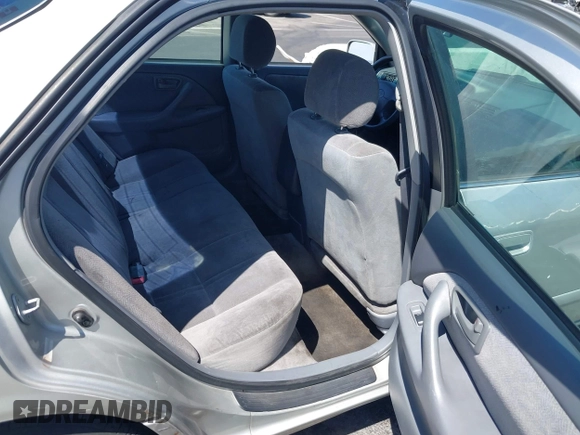 2001 Toyota Camry CE with VIN 4T1BG22K91U042316, listed as a IAAI auction lot 42060446 with 179,630 mi miles. Bid and sale history available at carsss.com. Image 8.