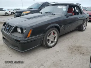 1983 Ford Mustang z VIN 1FABP27F0DF213498, wystawiony jako Copart lot #76520224 z przebiegiem 13 094 mil mil oraz Szkoda całkowita • Salvage title. Historia ofert i sprzedaży dostępna na DreamBid. Obrazek 1.