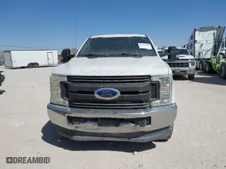 2017 Ford Super Duty F-250 SRW Lariat with VIN 1FT7W2B69HEE73405, listed as a IAAI auction lot 41689288 with 141,595 mi miles. Bid and sale history available at carsss.com. Image 12.