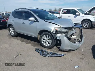 2011 Nissan Murano LE with VIN JN8AZ1MU1BW050195, listed as a IAAI auction lot 41824150 with 175,811 mi miles and . Bid and sale history available at carsss.com. Image 1.