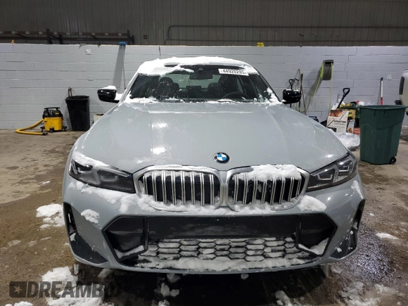 2025 BMW 3 Series 330i xDrive with VIN 3MW89CW08S8E94714, listed as a Copart auction lot 44920285 with 7,943 mi miles and Salvage Title. Bid and sale history available at carsss.com. Image 5.