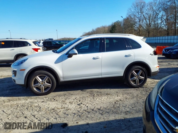 2016 Porsche Cayenne z VIN WP1AA2A2XGKA09945, wystawiony jako IAAI lot #41645654 z przebiegiem 79 327 mil mil oraz . Historia ofert i sprzedaży dostępna na DreamBid. Obrazek 14.