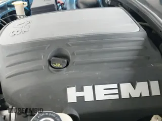 2015 Dodge Challenger R/T Plus с VIN 2C3CDZBT9FH913572, выставлен на аукционе IAAI как лот 43128110 с пробегом 60 426 миль миль и . История ставок и продаж доступна на DreamBid. Изображение 19.