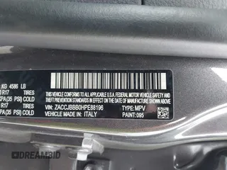 2017 Jeep Renegade Latitude with VIN ZACCJBBB0HPE88196, listed as a IAAI auction lot 42076789 with 127,008 mi miles. Bid and sale history available at carsss.com. Image 9.