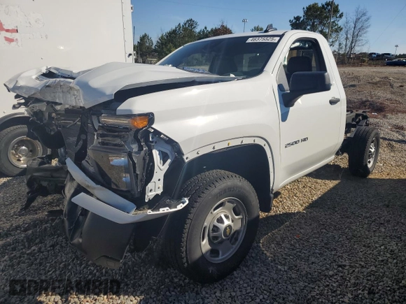 2024 Chevrolet Silverado 1500 with VIN 1GB0WLE73RF410425, listed as a Copart auction lot 46375525 with 5,847 mi miles and Clean Title. Bid and sale history available at DreamBid. Image 1.
