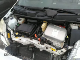 2004 Toyota Prius with VIN JTDKB20U840059692, listed as a IAAI auction lot 42131209 with 258,246 mi miles. Bid and sale history available at carsss.com. Image 10.