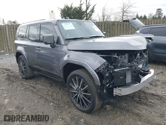 2024 Lexus GX 550 Luxury z VIN JTJVBCDXXR5020312, wystawiony jako IAAI lot #41125655 z przebiegiem 422 mil mil oraz . Historia ofert i sprzedaży dostępna na DreamBid. Obrazek 1.