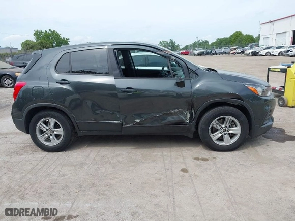 2020 Chevrolet Trax LS with VIN 3GNCJKSB6LL216633, listed as a IAAI auction lot 41861249 with 52,192 mi miles. Bid and sale history available at carsss.com. Image 13.