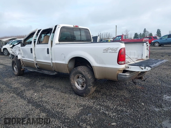 2000 Ford Super Duty F-250 XL with VIN 1FTNW21F8YEA59623, listed as a IAAI auction lot 41263825 with 371,405 mi miles. Bid and sale history available at carsss.com. Image 3.