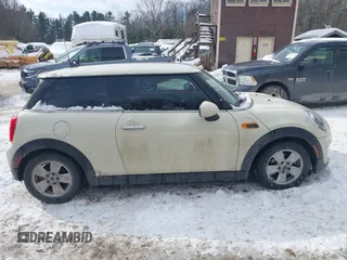 2019 MINI Hardtop Cooper with VIN WMWXP5C52K2H31051, listed as a IAAI auction lot 41555750 with 20,848 mi miles and . Bid and sale history available at DreamBid. Image 13.