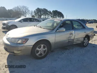1998 Lexus ES 300 Luxury Sport Sdn with VIN JT8BF28G3W5046338, listed as a Copart auction lot 85040954 with 254,104 mi miles and Salvage Title. Bid and sale history available at carsss.com. Image 1.