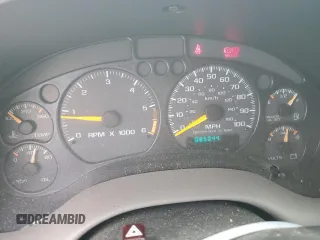1998 GMC Jimmy SL with VIN 1GKCS13W8W2572514, listed as a Copart auction lot 83016224 with 85,044 mi miles and Salvage Title. Bid and sale history available at carsss.com. Image 9.