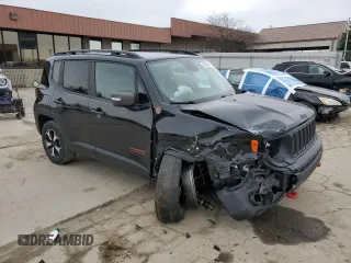 2019 Jeep Renegade Trailhawk z VIN ZACNJBC15KPJ87863, wystawiony jako Copart lot #47967385 z przebiegiem 98 467 mil mil oraz Szkoda całkowita • Salvage title. Historia ofert i sprzedaży dostępna na DreamBid. Obrazek 4.