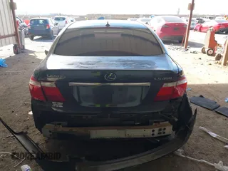 2008 Lexus LS 460 with VIN JTHBL46F185063026, listed as a IAAI auction lot 41630148 with 184,043 mi miles and . Bid and sale history available at carsss.com. Image 16.