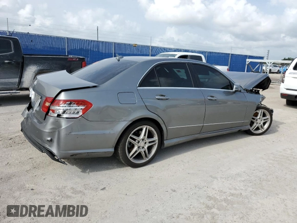 2013 Mercedes-Benz E 350 Luxury with VIN WDDHF5KB2DA692054, listed as a Copart auction lot 62881865 with 210,098 mi miles and Clean title. Bid and sale history available at DreamBid. Image 3.