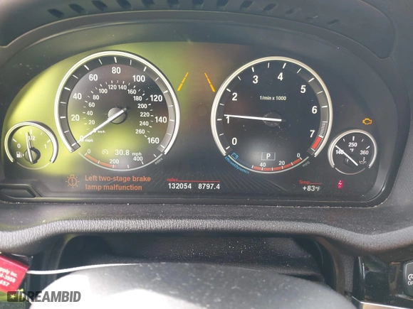 2015 BMW X4 xDrive28i with VIN 5UXXW3C53F0M88714, listed as a IAAI auction lot 41483692 with 132,054 mi miles. Bid and sale history available at carsss.com. Image 7.