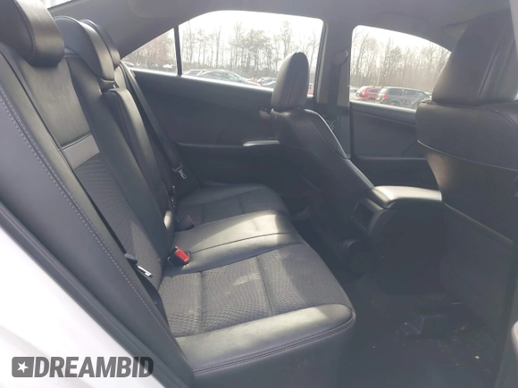 2014 Toyota Camry L with VIN 4T1BF1FK7EU816821, listed as a IAAI auction lot 41825230 with 121,382 mi miles. Bid and sale history available at carsss.com. Image 8.