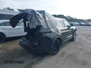 2023 Ford Police Interceptor с VIN 1FM5K8AC3PGC19751, выставлен на аукционе IAAI как лот 41773191 с пробегом Не указан миль и . История ставок и продаж доступна на DreamBid. Изображение 4.