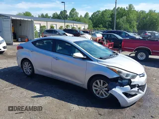 2014 Hyundai Elantra SE z VIN KMHDH4AE9EU203508, wystawiony jako IAAI lot #42306405 z przebiegiem 138 193 mil mil oraz . Historia ofert i sprzedaży dostępna na DreamBid. Obrazek 1.