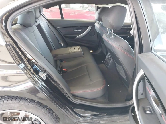2018 BMW 3 Series 330i xDrive with VIN WBA8D9G56JNU70886, listed as a IAAI auction lot 41752477 with 35,960 mi miles. Bid and sale history available at carsss.com. Image 8.