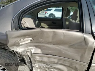 2004 Mercury Sable GS z VIN 1MEFM50U24A617431, wystawiony jako Copart lot #88352715 z przebiegiem 141 457 mil mil oraz Szkody całkowita. Historia ofert i sprzedaży dostępna na DreamBid. Obrazek 10.