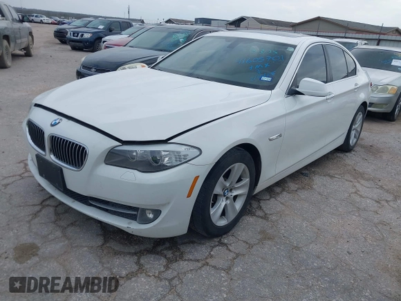 2013 BMW 5 Series 528i with VIN WBAXG5C55DDY33772, listed as a IAAI auction lot 41605701 with 131,473 mi miles and . Bid and sale history available at carsss.com. Image 2.
