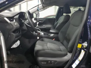 2021 Toyota RAV4 XLE with VIN 2T3P1RFV7MW196605, listed as a Copart auction lot 63502735 with 32,150 mi miles and Salvage title. Bid and sale history available at DreamBid. Image 7.