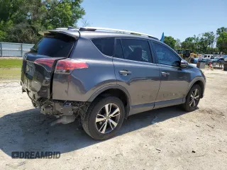 2018 Toyota RAV4 XLE with VIN 2T3WFREV2JW501793, listed as a Copart auction lot 52553015 with 67,918 mi miles and Salvage Title. Bid and sale history available at carsss.com. Image 3.
