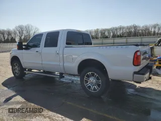 2014 Ford F-250 XL z VIN 1FT7W2B69EEB61564, wystawiony jako Copart lot #52742675 z przebiegiem 177 379 mil mil oraz Nie do naprawy • Non repairable. Historia ofert i sprzedaży dostępna na DreamBid. Obrazek 2.