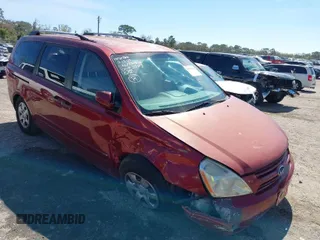 2009 Kia Sedona LX with VIN KNDMB233296307113, listed as a IAAI auction lot 41696813 with 121,722 mi miles. Bid and sale history available at carsss.com. Image 1.