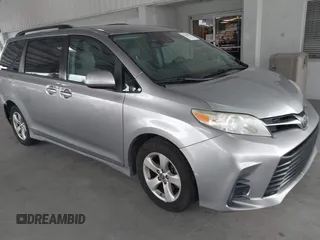 2018 Toyota Sienna LE Auto Access Seat с VIN 5TDKZ3DC4JS942314, выставлен на аукционе IAAI как лот 42230878 с пробегом 245 789 миль миль и . История ставок и продаж доступна на DreamBid. Изображение 1.