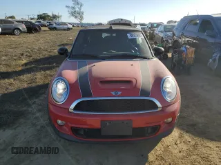 2014 MINI Convertible S with VIN WMWZP3C54ET298129, listed as a Copart auction lot 88523065 with 54,788 mi miles and Salvage title. Bid and sale history available at DreamBid. Image 5.
