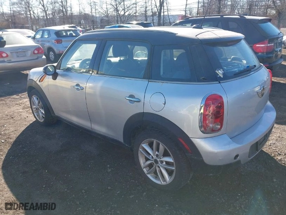2012 MINI Cooper Countryman with VIN WMWZB3C50CWM04795, listed as a IAAI auction lot 41414790 with NaN miles. Bid and sale history available at carsss.com. Image 3.
