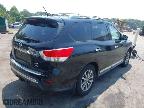2015 Nissan Pathfinder SL with VIN 5N1AR2MM5FC684405, listed as a IAAI auction lot 42594415 with 130,691 mi miles and . Bid and sale history available at DreamBid. Image 4.