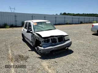 2003 Chevrolet Tracker ZR2 z VIN 2CNBJ734236932592, wystawiony jako Copart lot #58171145 z przebiegiem Nie podano mil oraz Szkoda całkowita • Salvage title. Historia ofert i sprzedaży dostępna na DreamBid. Obrazek 14.